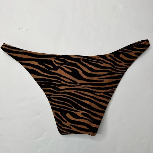 NWT Lisa Marie Fernandez Triangle Bikini Set Zebra Animal Print LMF Sz 3 (6-8) - Picture 12 of 15